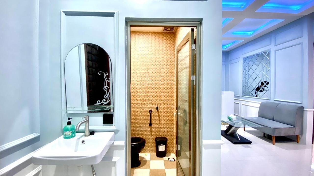 Hostel Good Feeling Ketapang Harbour Zewnętrze zdjęcie