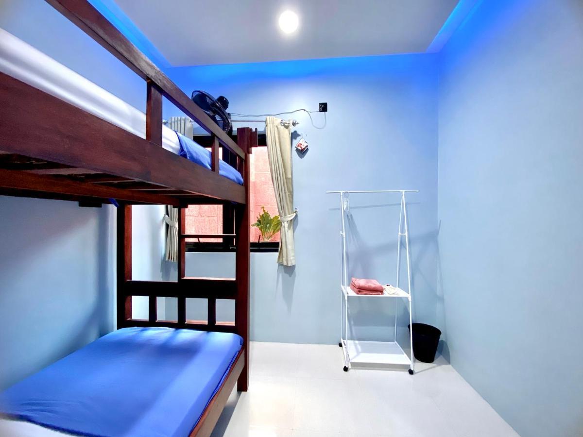 Hostel Good Feeling Ketapang Harbour Zewnętrze zdjęcie