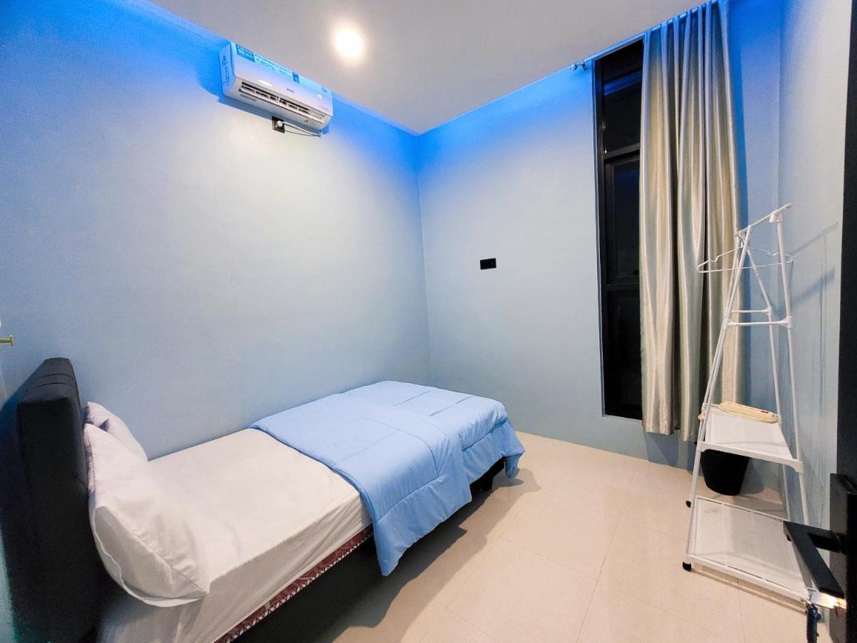 Hostel Good Feeling Ketapang Harbour Zewnętrze zdjęcie